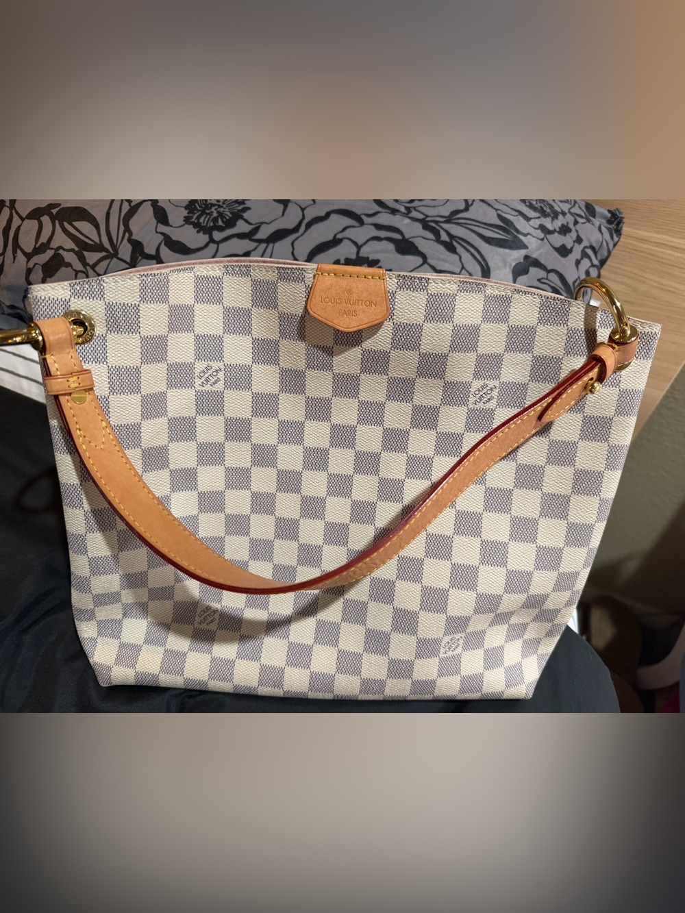 Louis  Vuitton Damier Azur Graceful MM
